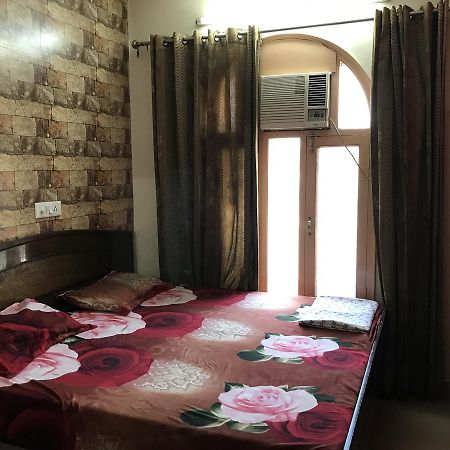Hotel Prince Palace Патиала Экстерьер фото
