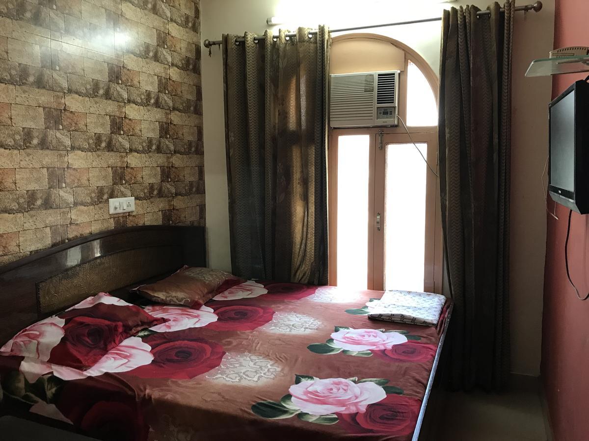Hotel Prince Palace Патиала Экстерьер фото